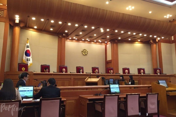 지난 4월 14일, 헌법재판소에서 열린 정신보건법 제24조에 대한 위헌제청 사건 변론 모습