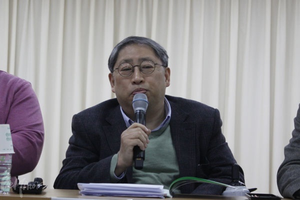 국가장애인위원회 설립 필요성을 발제한 우주형 교수.