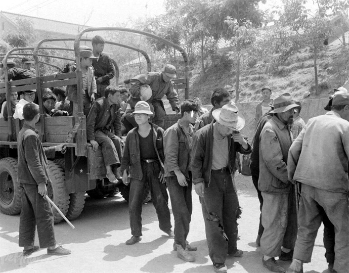 1961년 서울시립아동보호소 부랑자 수용 모습. 아동 뿐만 아니라 성인 부랑자들도 다수 눈에 띈다. ⓒ국가기록원