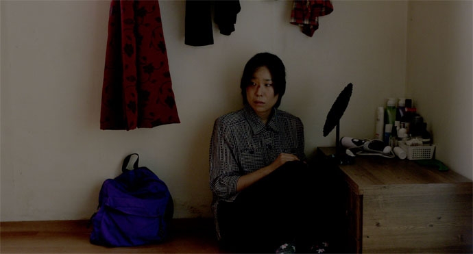 <파란 입이 달린 얼굴> 스틸컷.