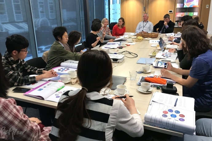 한국 연수단과 뉴질랜드 장애국(Office for Disability Issues)이 지난 4월 18일 오전 장애국 회의실에서 간담회를 진행하는 모습.