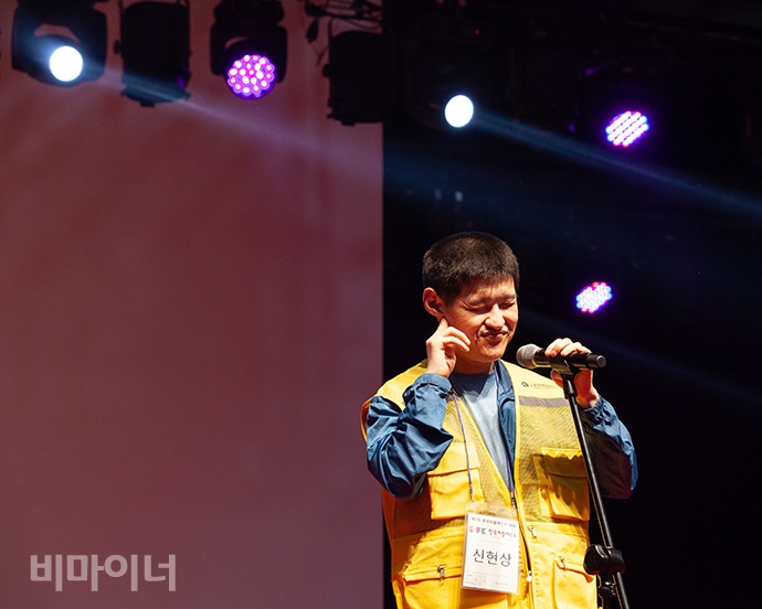 자유 발언을 하는 한 참가자의 모습. 사진 박승원