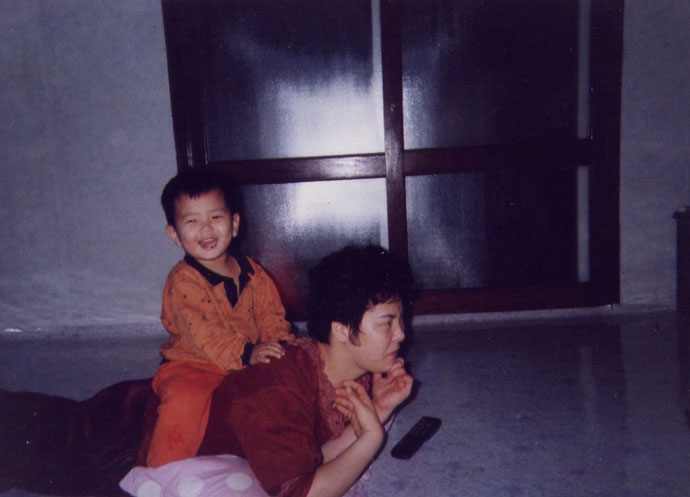 아들 준호와 최옥란 열사. 연도 미상. 사진제공 빈곤사회연대 