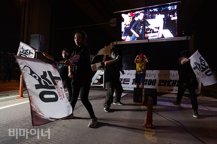 노들 몸짓패 야수가 문화공연을 하는 모습. 사진 박승원