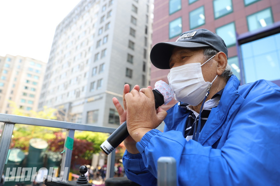 김진수 탈시설연대 공동준비위원장이 발언하고 있다. 사진 강혜민