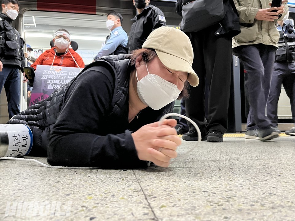 김영란 의정부센터 활동가는 "동정과 특권을 바라는 게 아니라. 단지 평등하게 살아가고자 투쟁한다"라고 말했다. 사진 허현덕