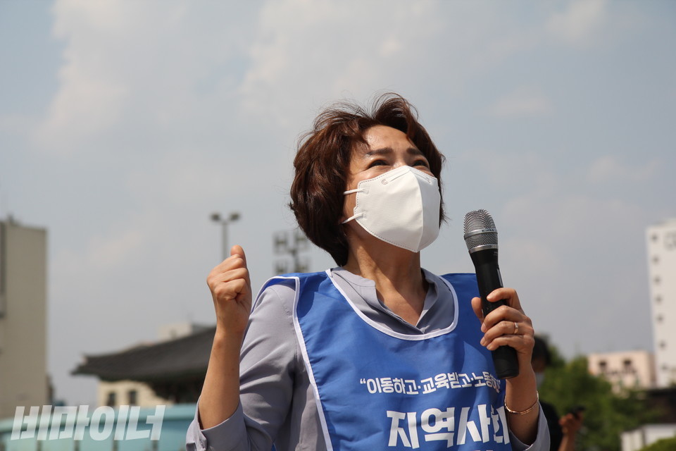 서미화 전남장애인차별철폐연대 대표가 발언하고 있다. 사진 이슬하