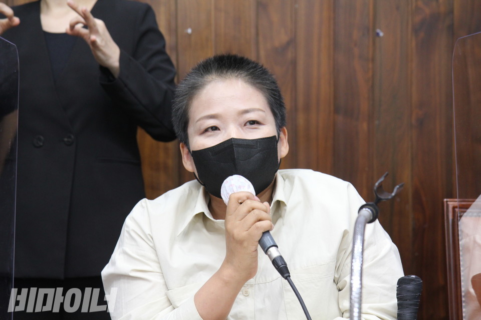 임경미 전국장애인이동권연대 이사가 발언하고 있다. 사진 이슬하