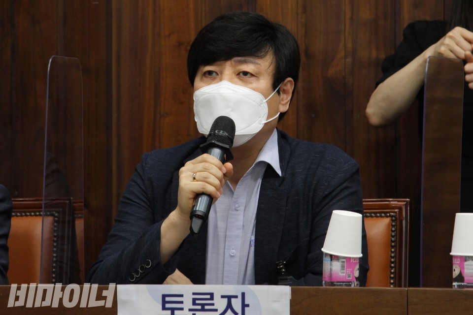 김훈 한국시각장애인연합회 연구원이 발언하고 있다. 사진 하민지