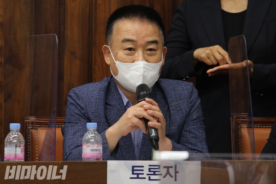 고정원 한국자동판매기공업협회 회장이 발언하고 있다. 사진 하민지