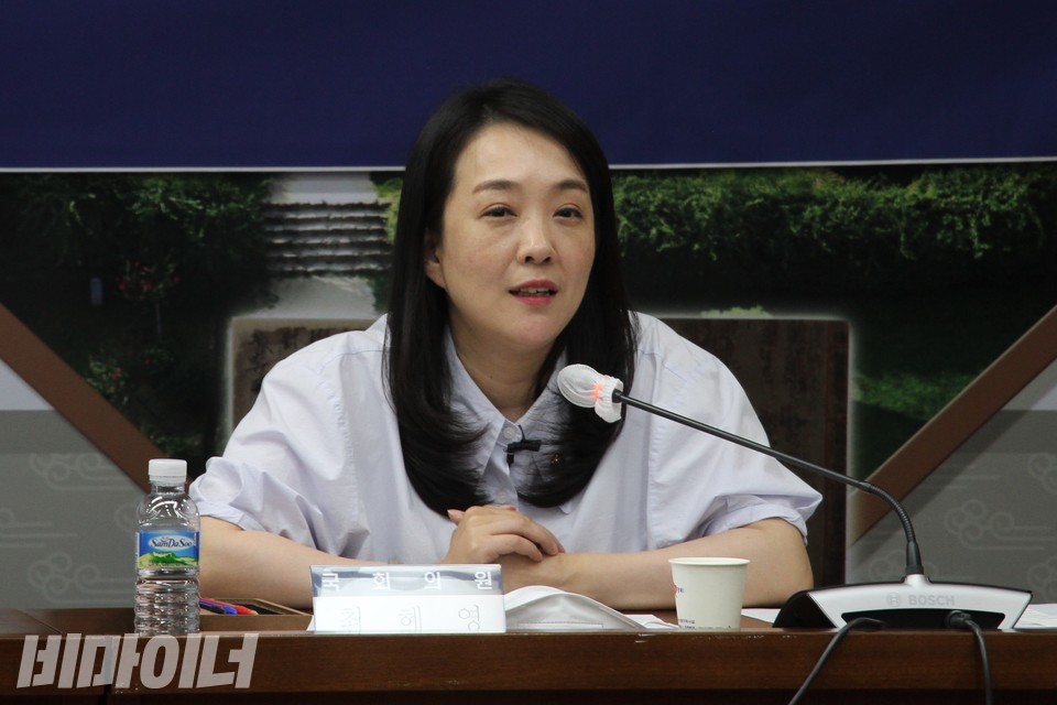 발언 중인 최혜영 민주당 의원. 사진 하민지