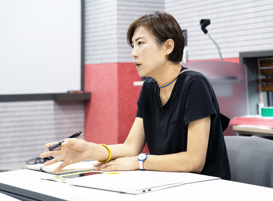 공휴일인 8월 15일, 김정하 활동가가 전국장애인차별철폐연대, 장애와인권발바닥행동 활동가들과 회의를 하고 있다. 사진 현다혜 