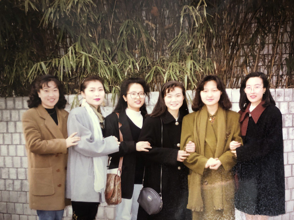 가톨릭학생회 글라라 사람들과 함께. 왼쪽에서 세 번째가 임소연 활동가. 사진 제공 임소연