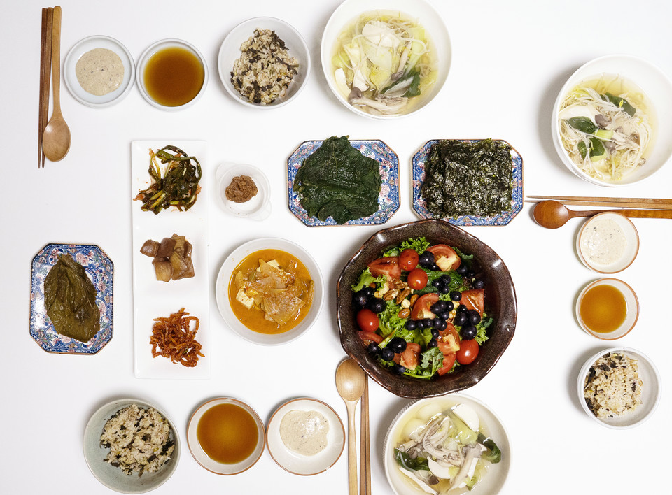 임소연 활동가가 홍은전 작가와 현다혜 사진작가에게 차려준 식사. 사진 현다혜