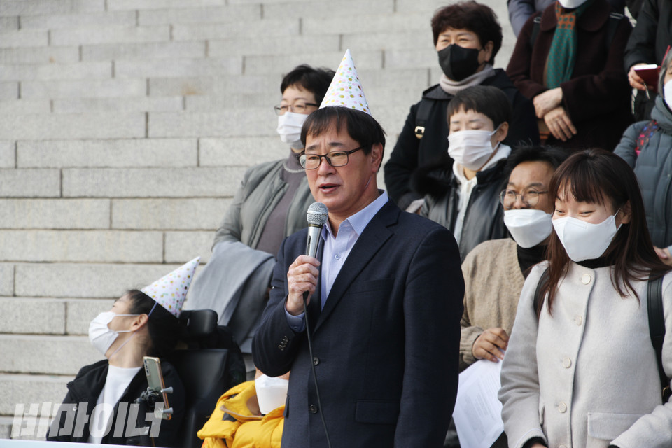  윤종술 한국장애포럼 상임대표가 발언하고 있다. 사진 한국장애포럼