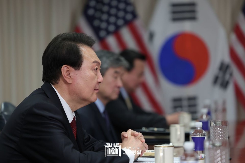 4월 28일, 윤석열 대통령은 미국 국방부 펜타곤을 방문해 오스틴 국방 장관을 만났다. 이 자리에서 윤 대통령은 “한미연합방위태세를 바탕으로 북한 위협에 단호히 대응하겠다”고 밝혔다. 사진 대한민국 대통령실