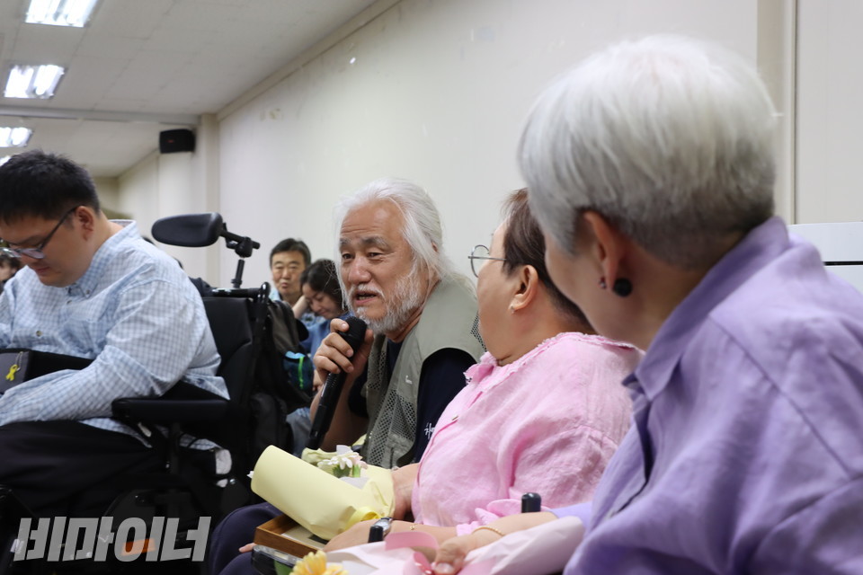 박경석 대표가 코로나19 시절, 대구에 찾아가 노금호 활동가를 만나려고 했으나 만나지 못한 비하인드 스토리를 말하고 있다. 사진 이슬하