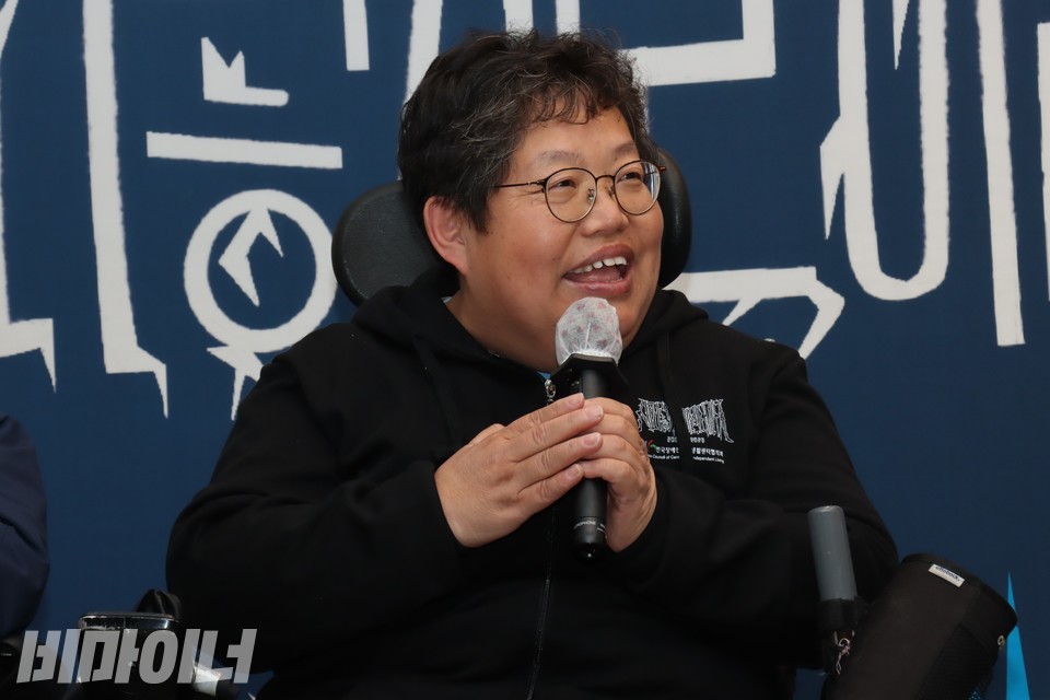 이형숙 한자협 부회장이 한자협 20주년 기념식에서 발언하고 있다.