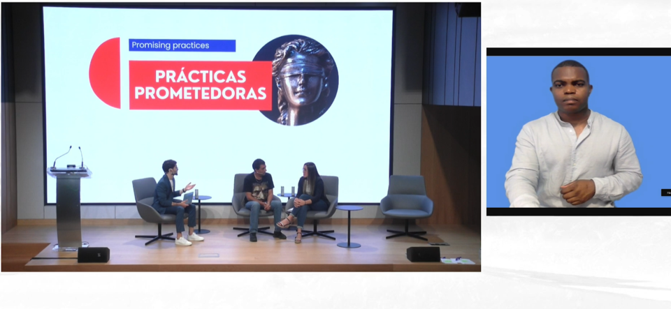 장애가 있는 형사피고인이 자신의 경험을 말하고 있다. 컨퍼런스 온라인 스트리밍 캡처