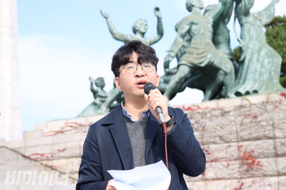 정신건강복지법 입법추진위원회 위원장을 맡고 있는 정제형 법무법인 이공 변호사가 발언하고 있다. 사진 김소영