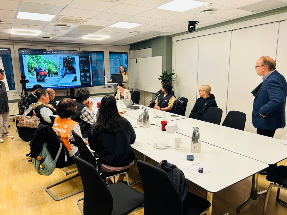 특사단이 루터와의 면담을 진행하고 있다. 사진 전장연 제공